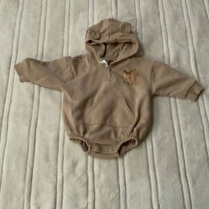 Disney Baby Winnie The Pooh & Piglet onesie 6-9M